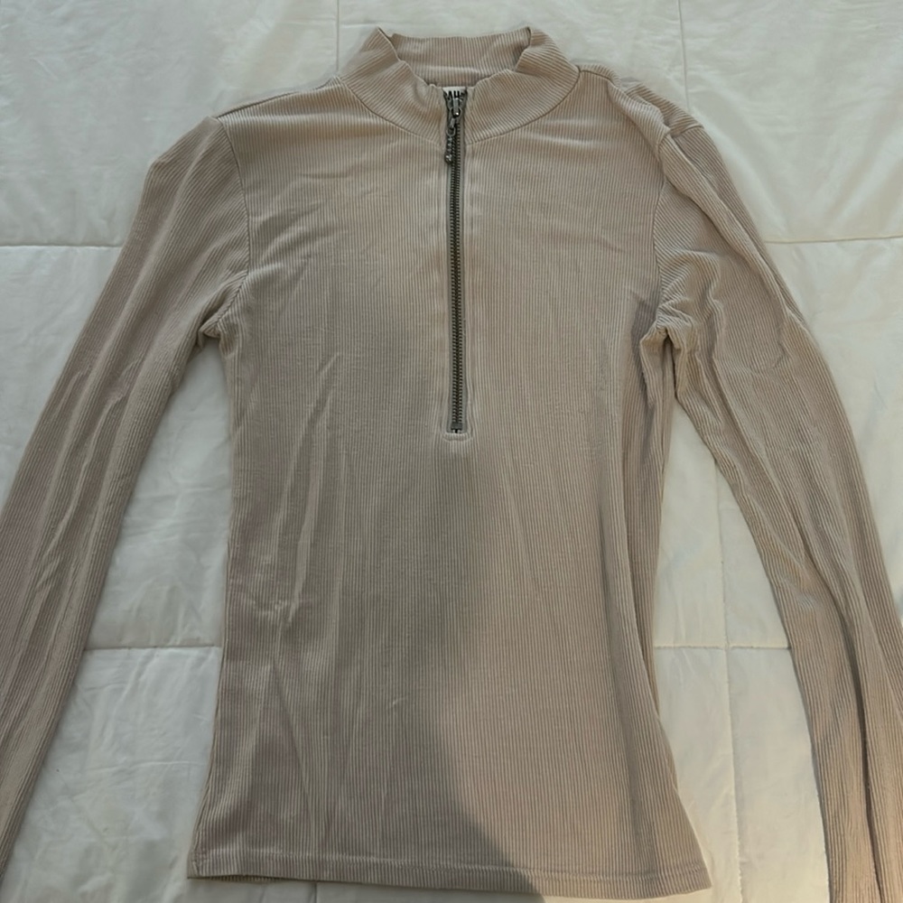 Joah Brown Long Sleeve Tan Top xs/s